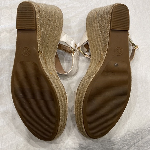 Merona White Espadrille Wedge Sandals Size 8.5 - Picture 4 of 7